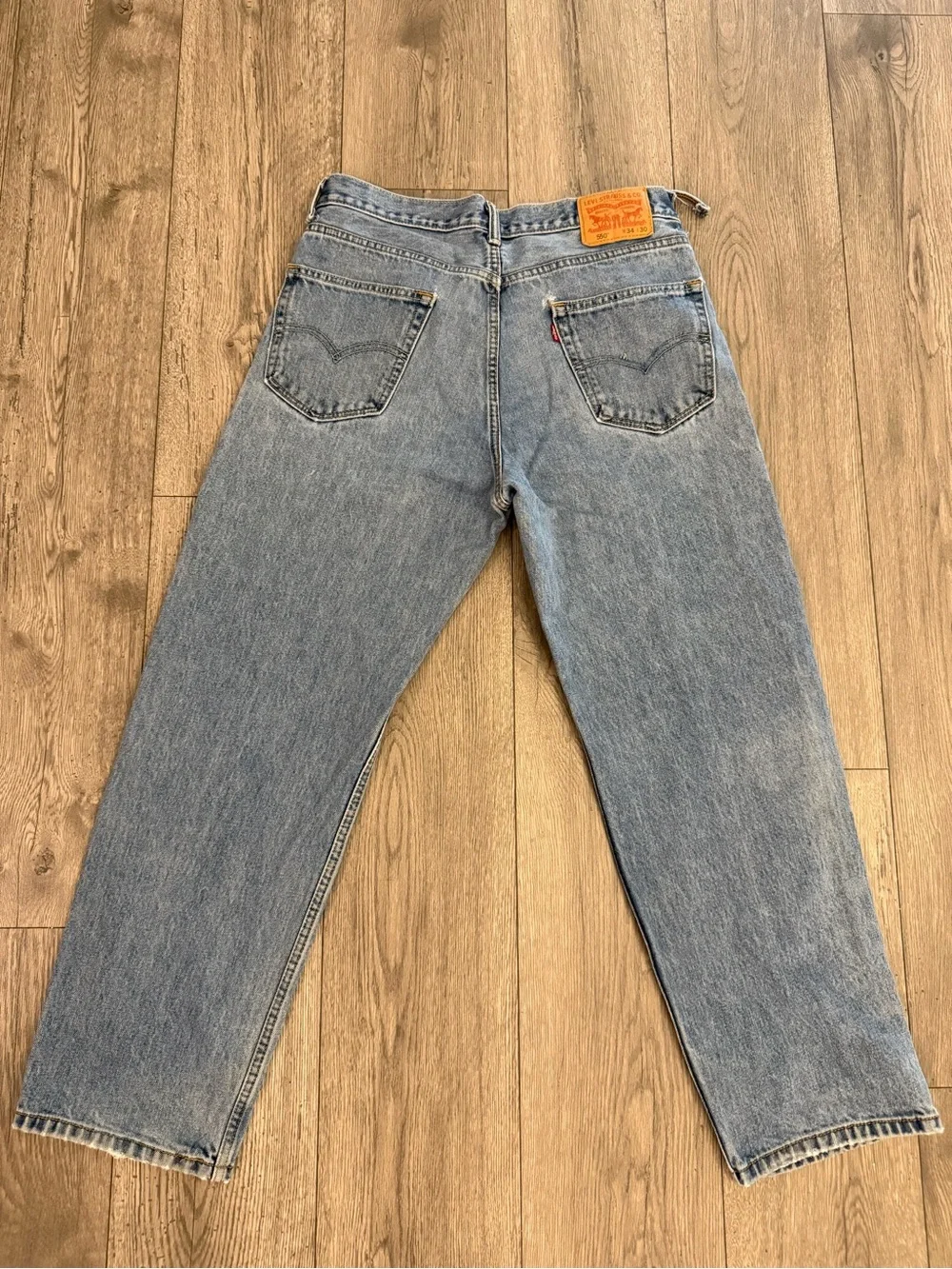Levi 550 Relax Straight Vintage Light Wash 34x30 Men’s Denim Jean Pants